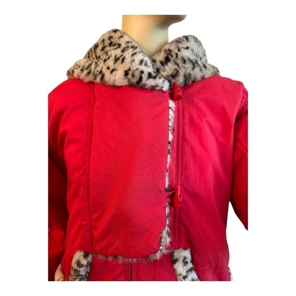 Vintage 1980s Red Puffer Jacket with Faux Fur Trim - Picture 4 of 8
